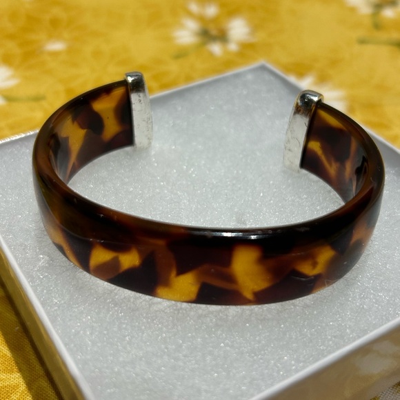 LUCITE Tortoise Shell Silver Accent Cuff BRACELET - Picture 1 of 8
